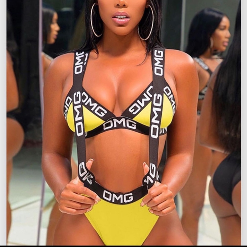 Women’s 2pc set w/ suspenders